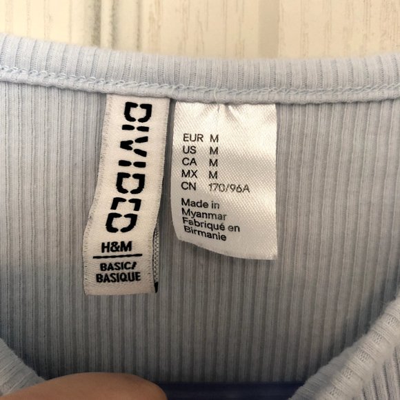 H&M Baby Tee in Baby Blue Size M - Picture 2 of 4